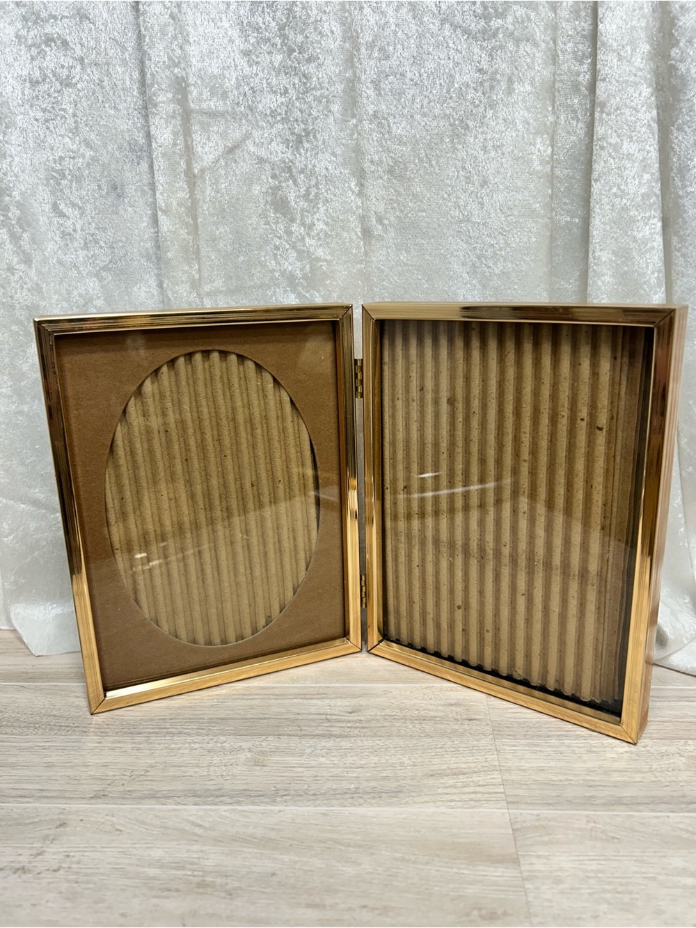 Vintage Gold Tone Hinged Double Picture Frame Oval Folding Tabletop